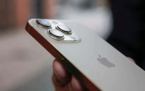 iPhone15PM三维曝光，机身缩小更厚也更轻？