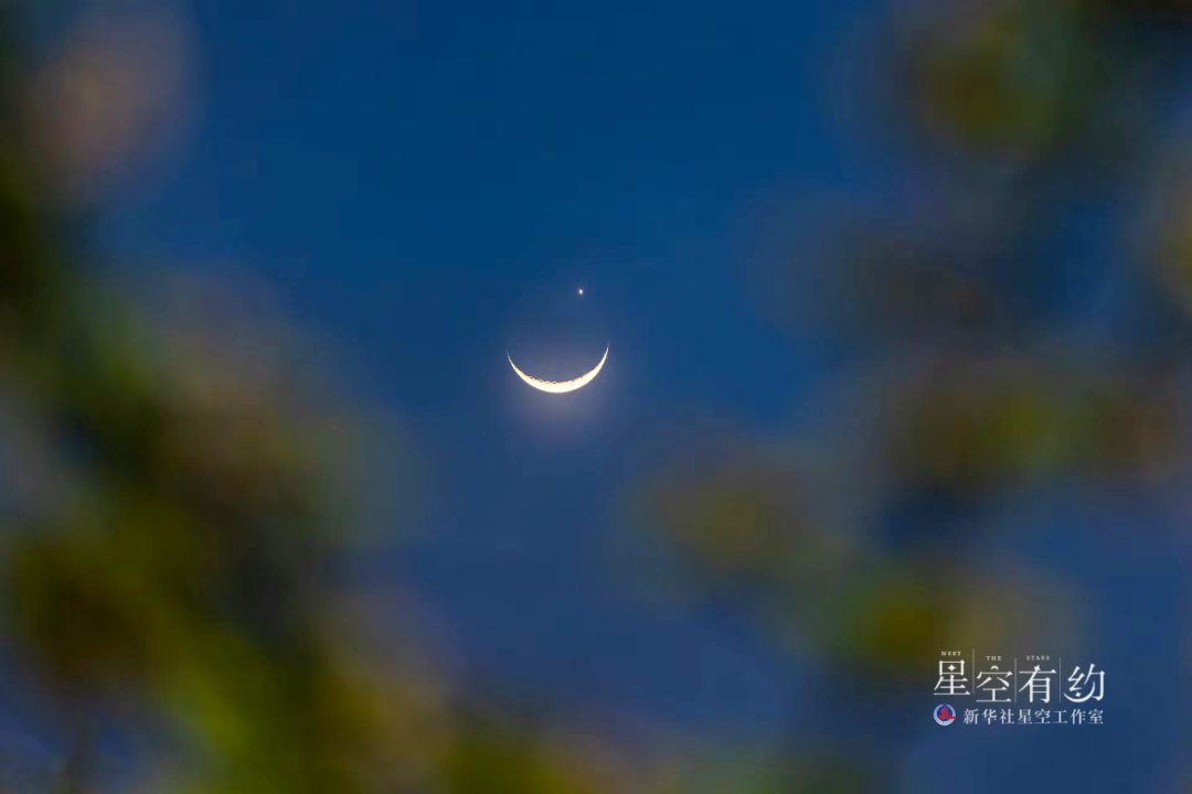 明天傍晚，抬头看！