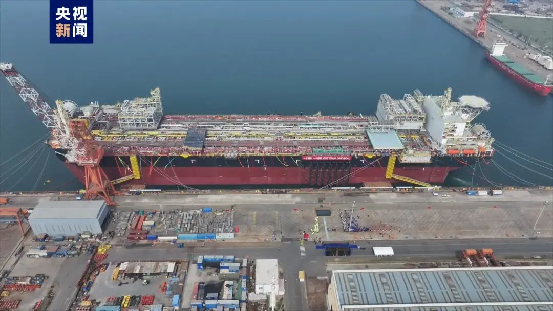 中国船舶大连造船自主设计的全球第一艘M350型浮式生产储卸油船正式交付