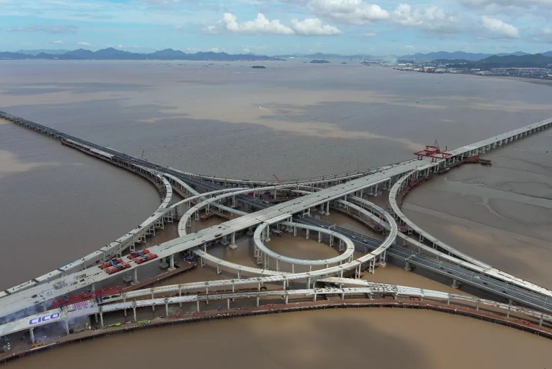 亚洲最大！这项“超级工程”主体完工