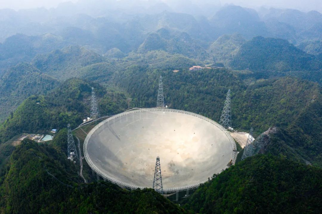 中国天眼发现脉冲星辐射新形态——矮脉冲族群