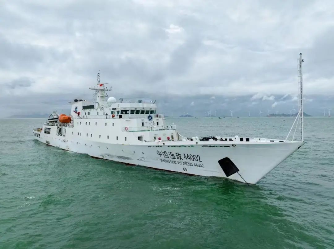 深圳市最大最先进的海洋维权执法船在广州交付